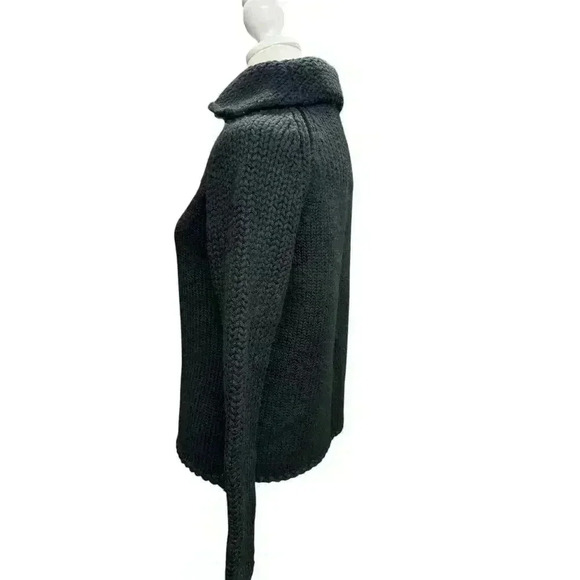 GAP Black Knit Cardigan Wool Blend Snap Closure Sweater Fit is A Size Small - Picture 7 of 16
